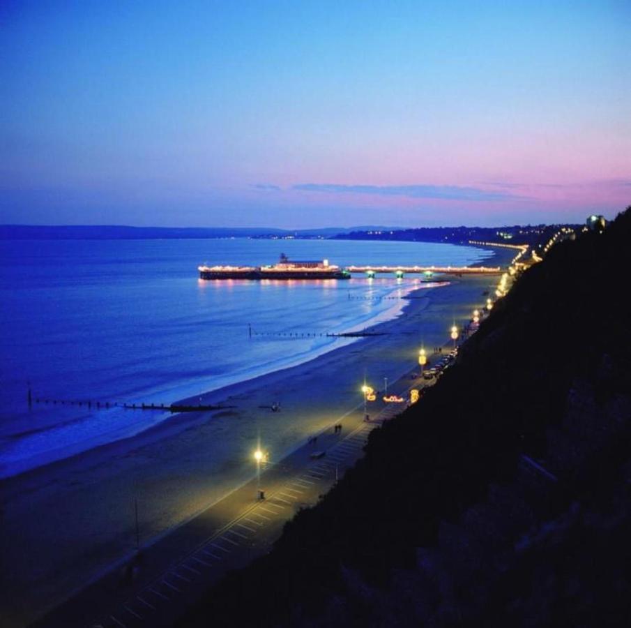 Bournecoast - Stylish Flat With Balcony - Sea Views - 10 Min Walk To Beach - Parking - Wifi - Fm8407 Bournemouth Exterior foto